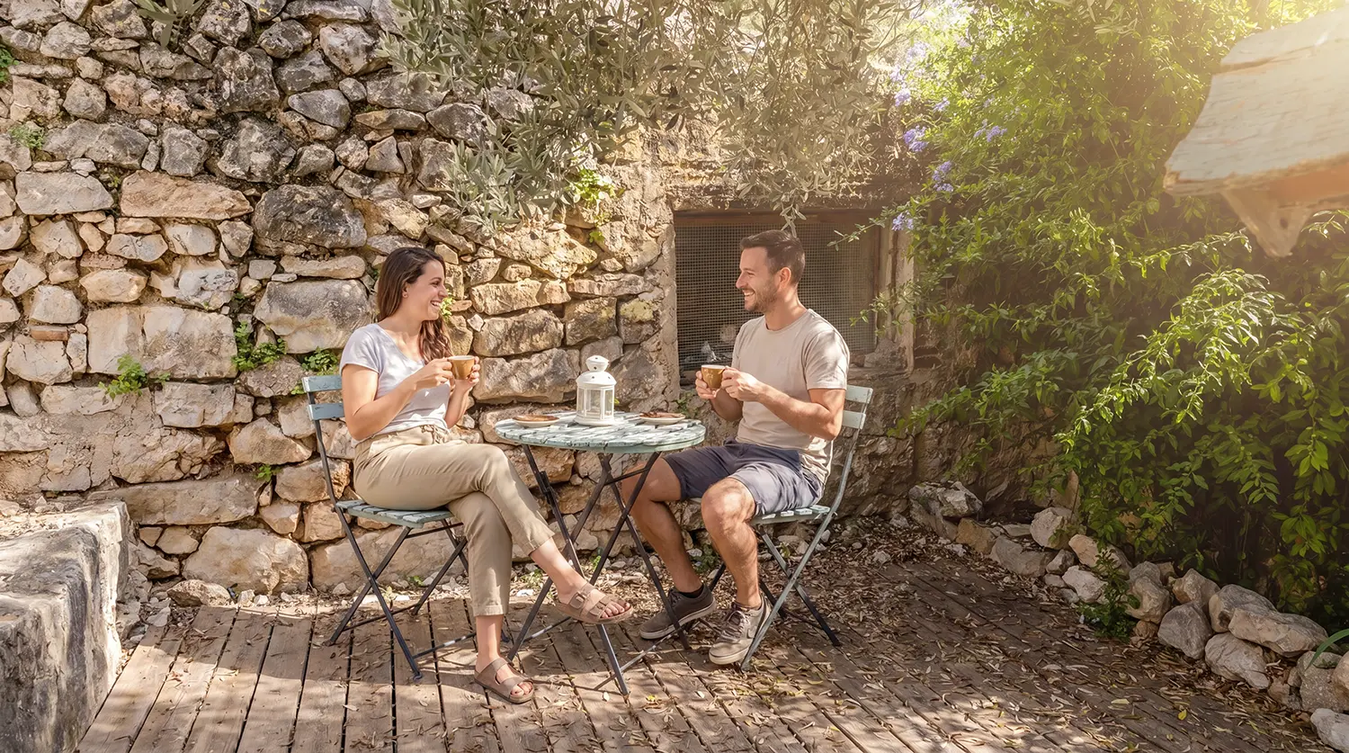 Jardín con especies autóctonas de bajo consumo de agua