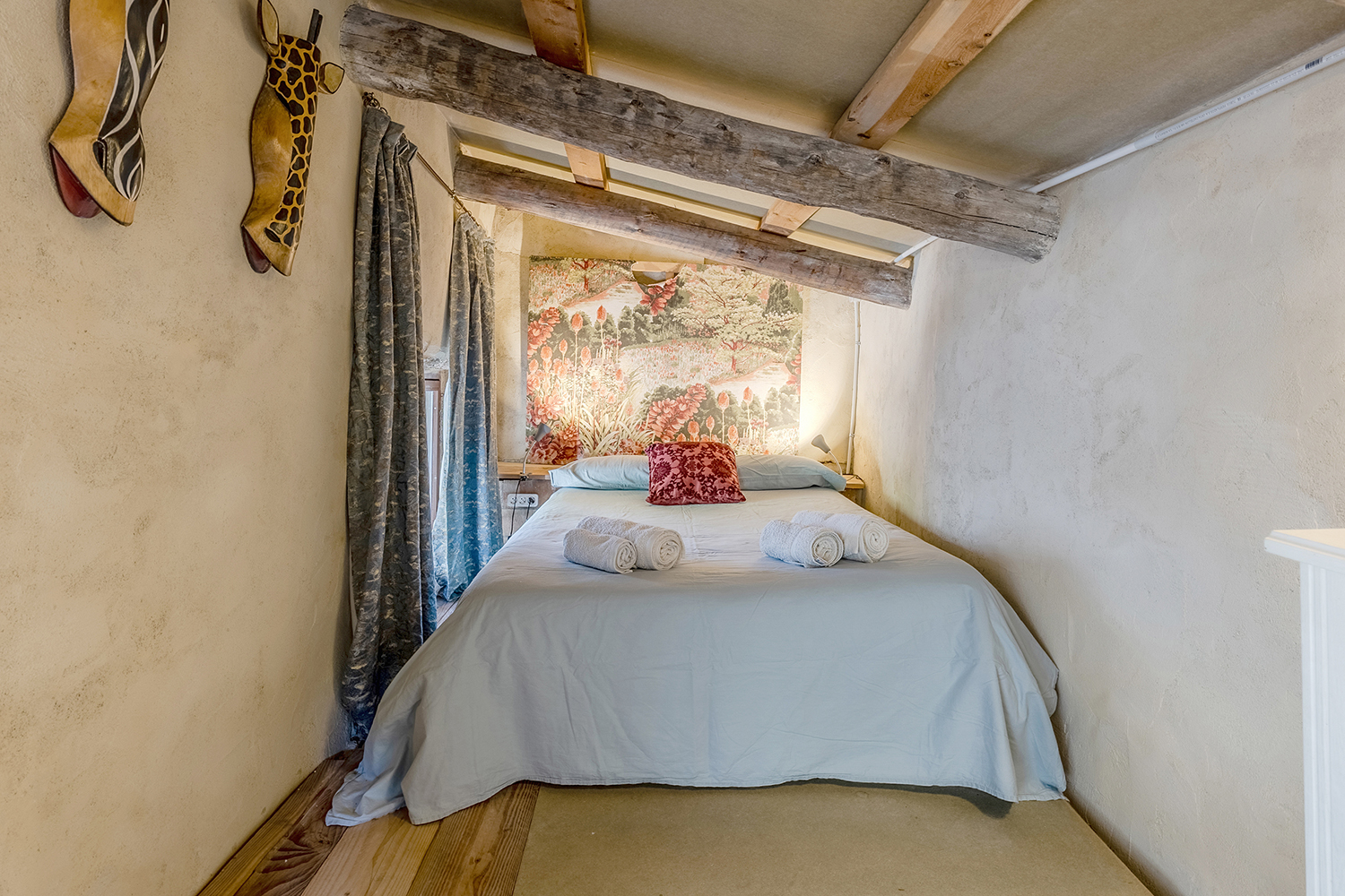 Cama doble de matrimonio de Villa Mulata